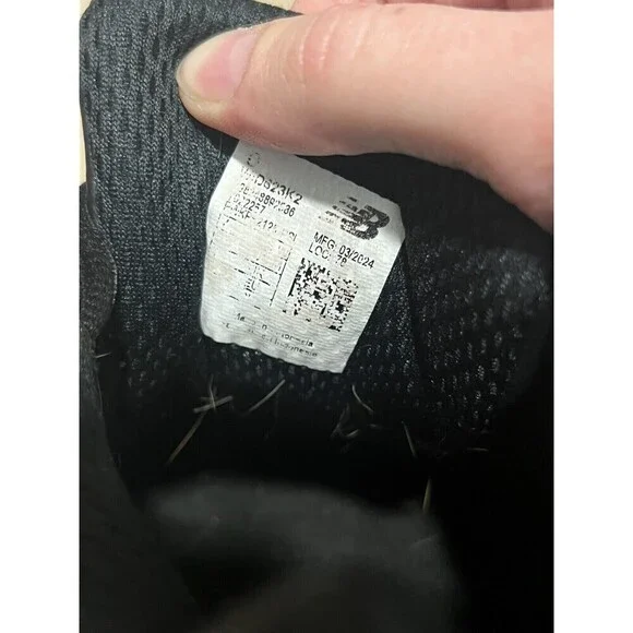 New Balance Black Slip Resistant Shoes for Crews - Picture 8 of 9